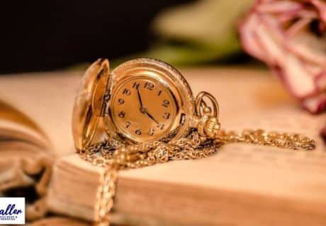 a picture of a pocket watch to illustrate an article on understanding hypnosis